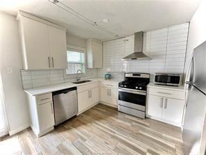 502 First Street #4 - Photo 3 of 11