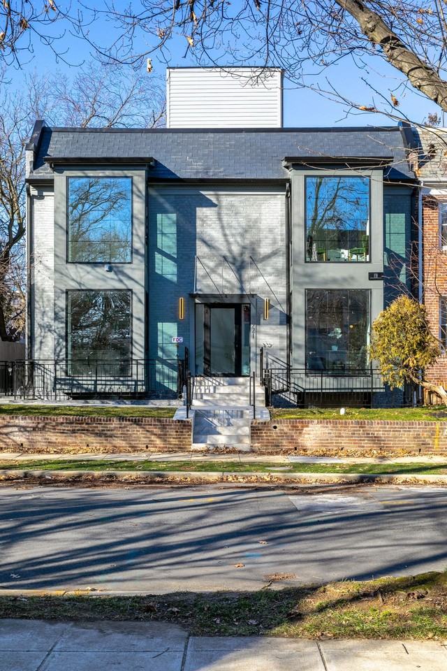 3921 W St NW - Photo 2 of 48