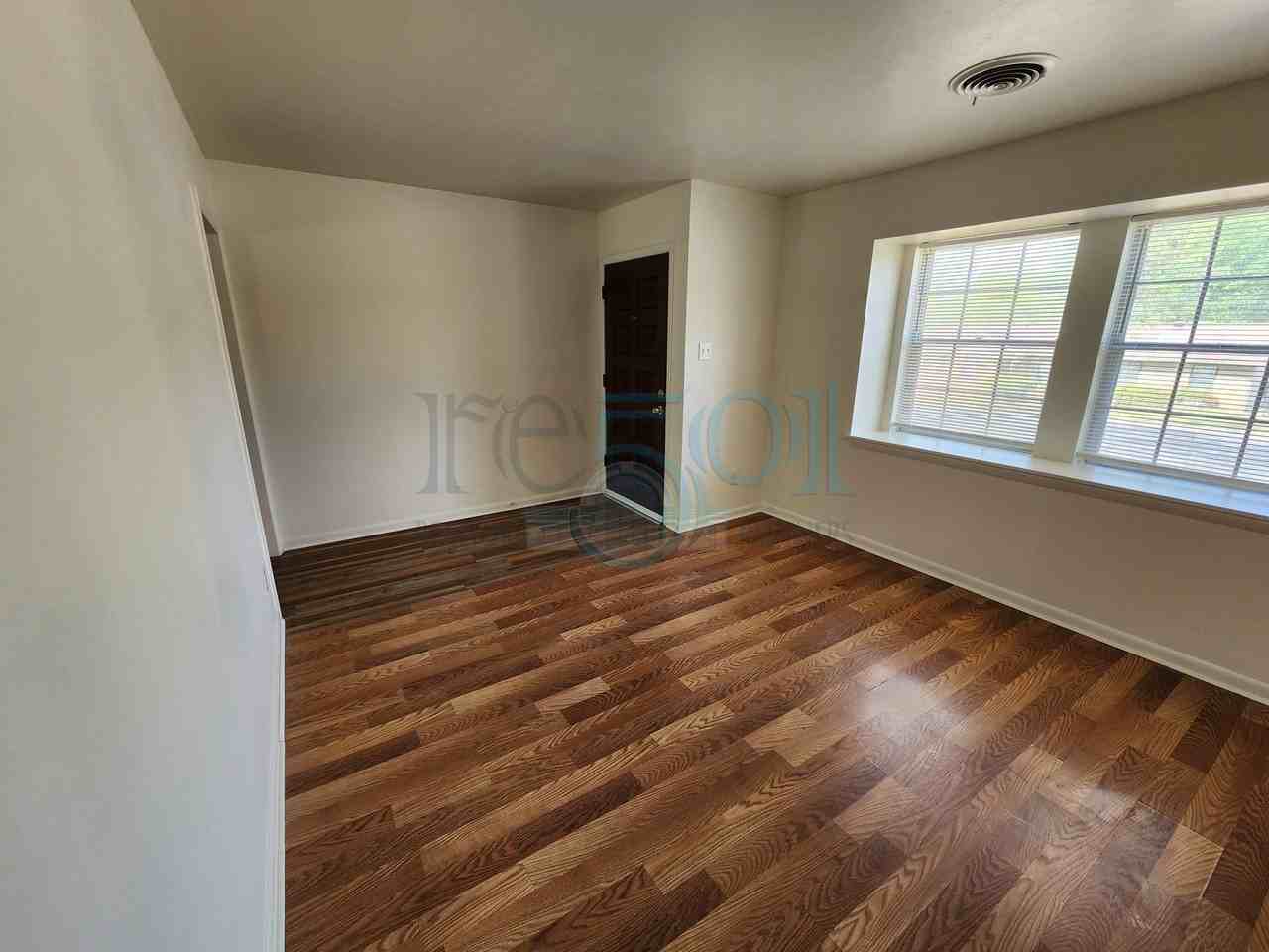 29 Brookview Dr - Photo 4 of 35