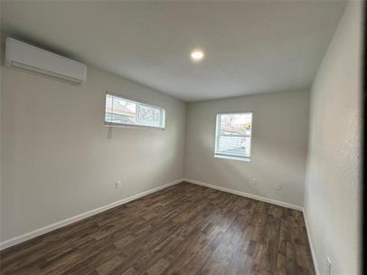 3805 Wipprecht Street - Photo 6 of 20