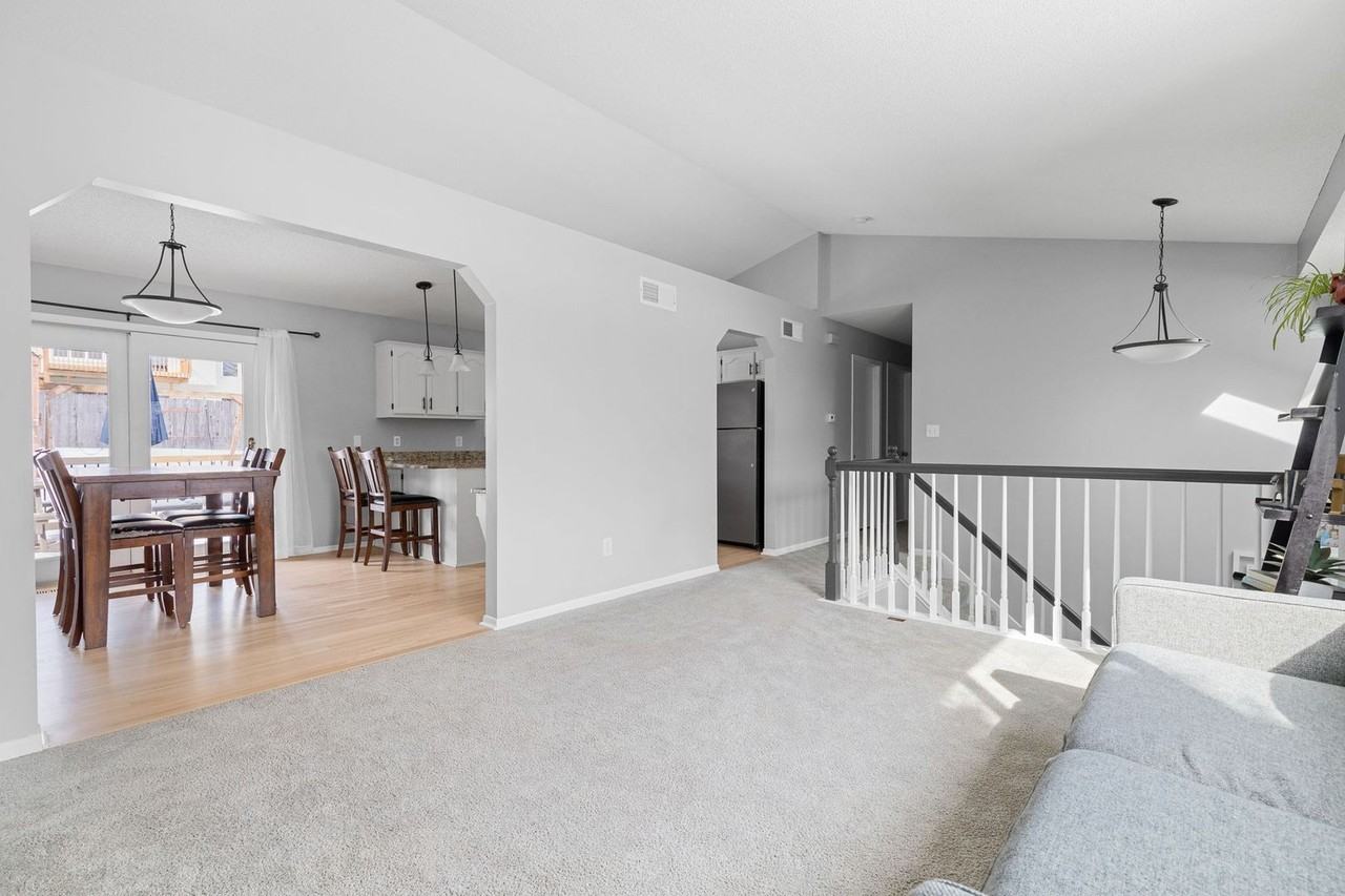 445 43rd Ave Nw - Photo 7 of 37