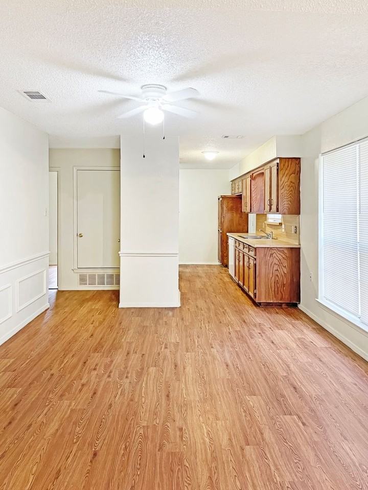 630 Overlook Ct - Photo 5 of 8