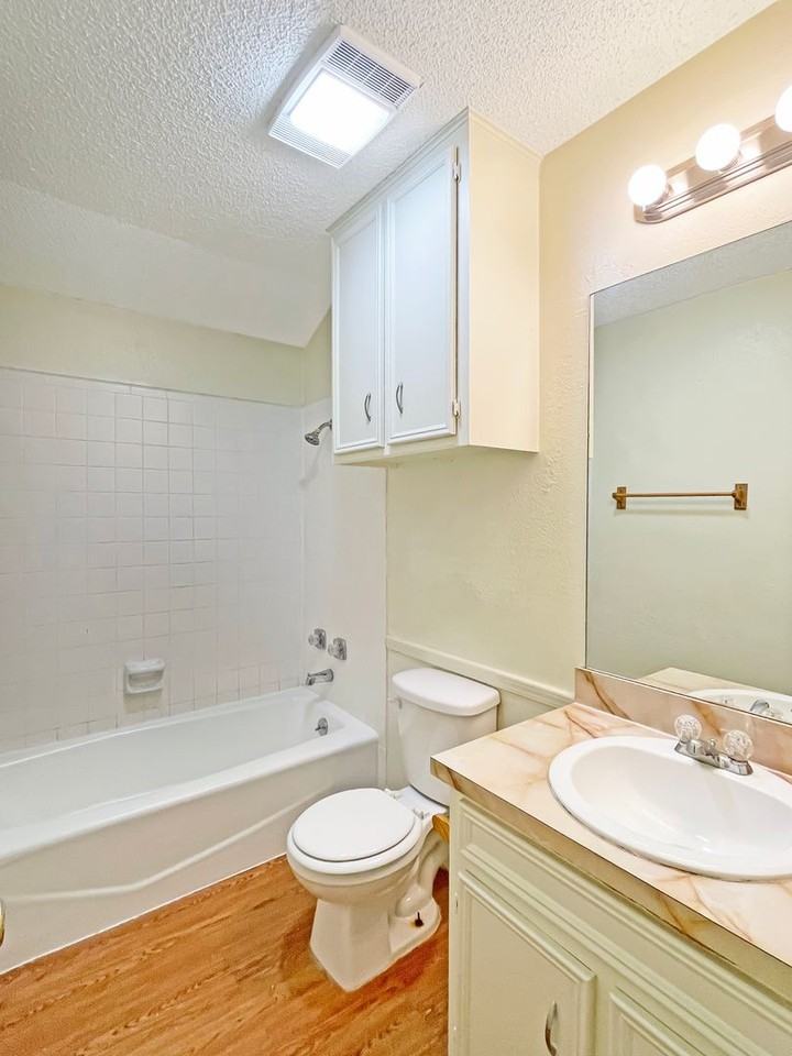 630 Overlook Ct - Photo 7 of 8