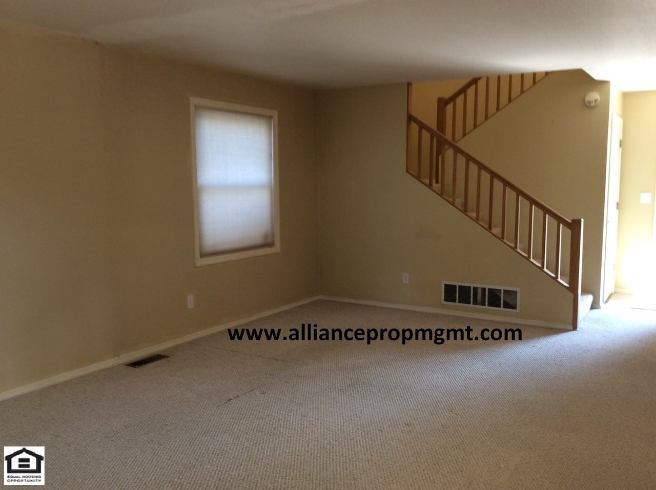 309 Prairie Ave - Photo 2 of 13