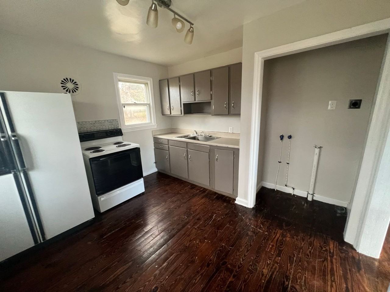 617 Hershberger Rd Nw - Photo 3 of 7