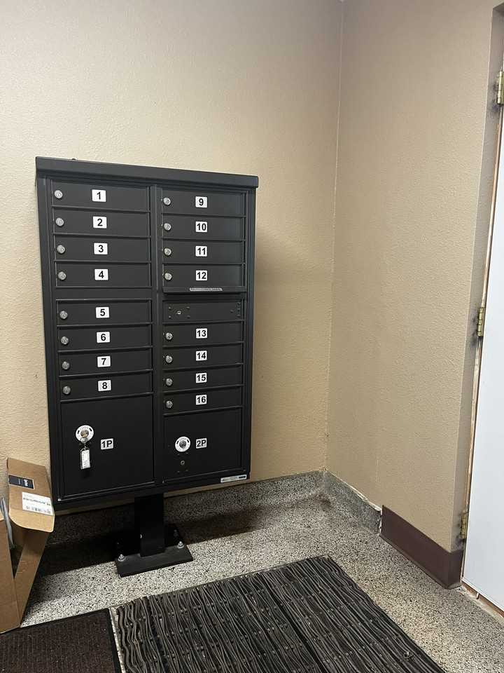 504 Division Street - Photo 3 of 15