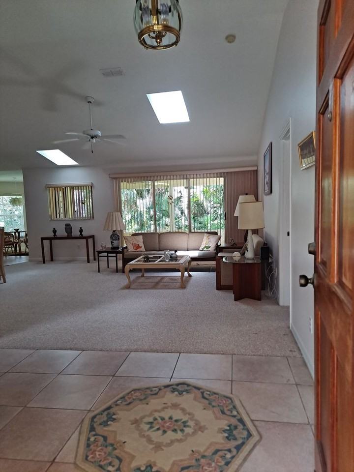 806 E 8th Ave - Photo 3 of 37