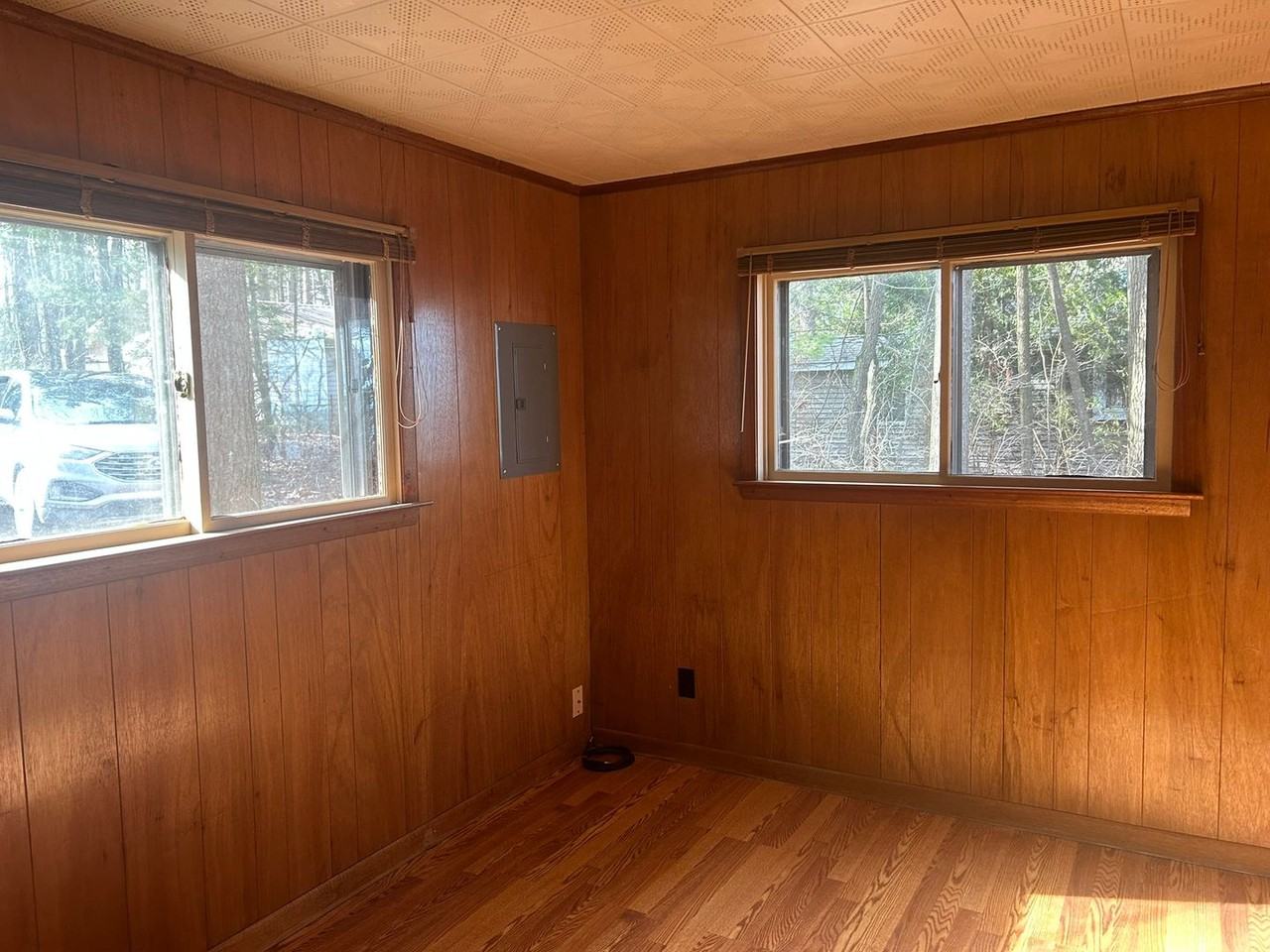 1394 N Huron Rd - Photo 5 of 10