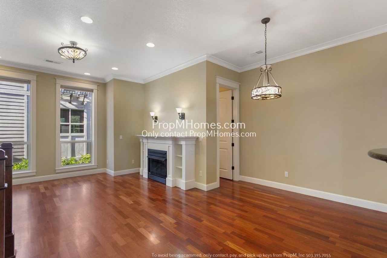 5129 N Williams Ave - Photo 5 of 24