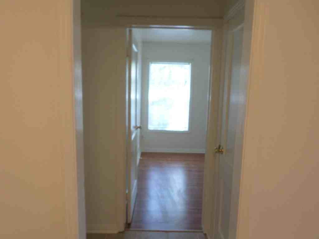 1811 Poage Ave - Photo 4 of 19