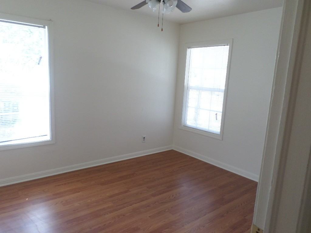 1811 Poage Ave - Photo 6 of 19