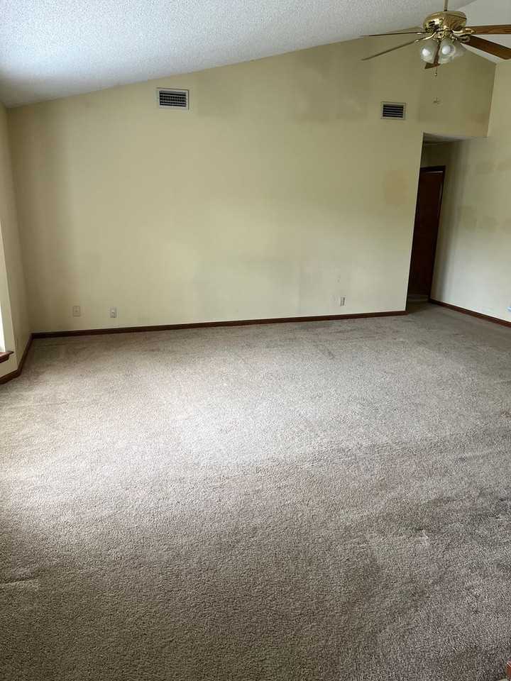 108 Cambray Cir - Photo 2 of 15