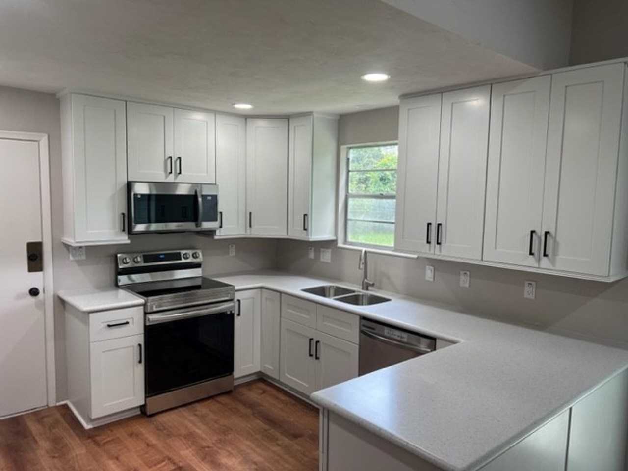 6613 Nw 30th Ter - Photo 5 of 19