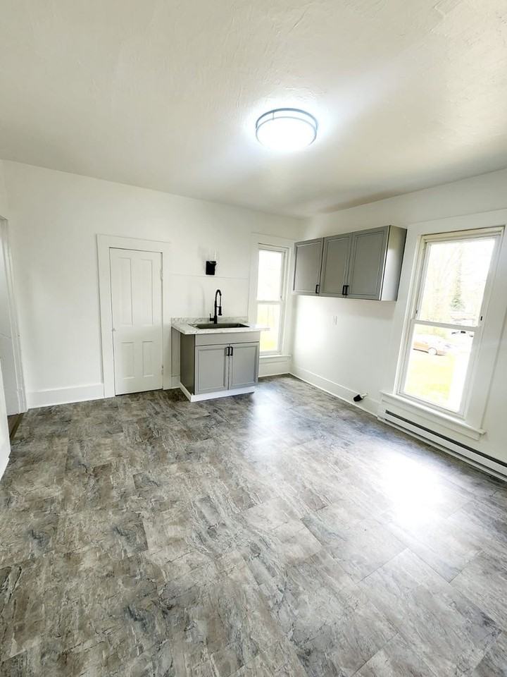 931 W Wayne St - Photo 7 of 14