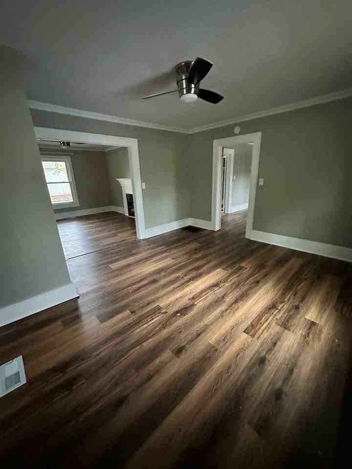 207 E Arlington Ave - Photo 6 of 17