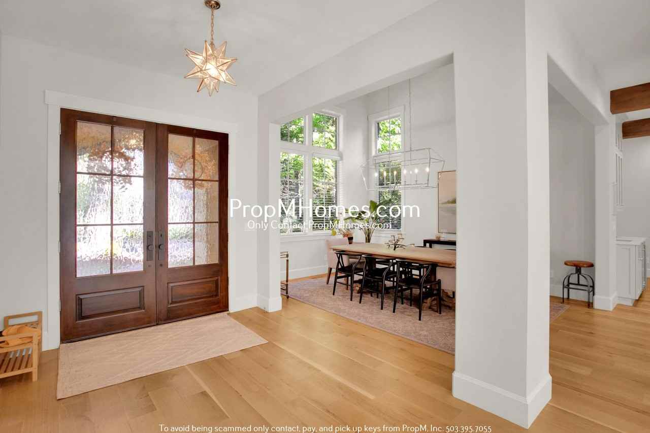 3130 Douglas Cir - Photo 7 of 47