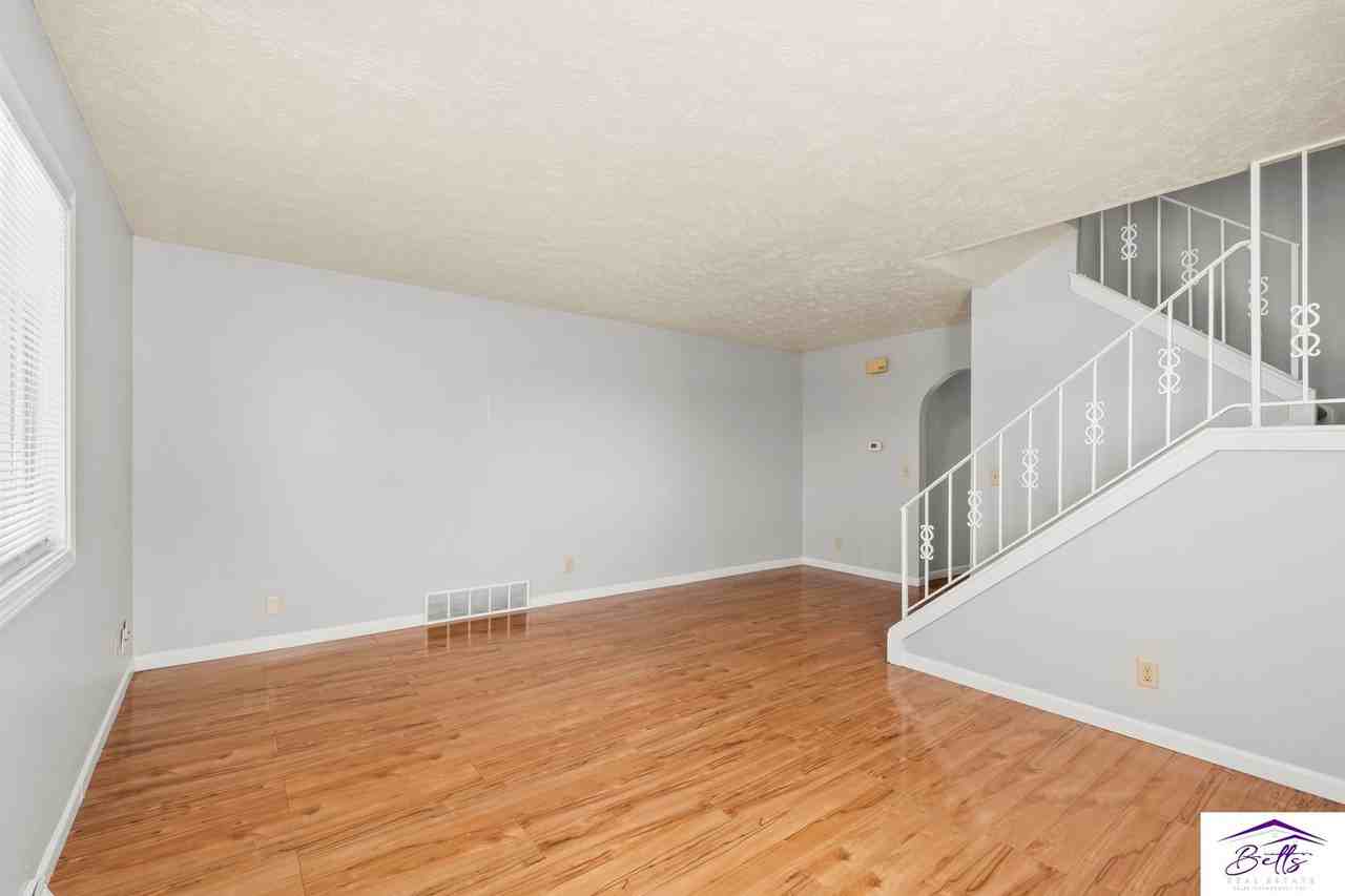 11614 Camden Ave - Photo 3 of 15