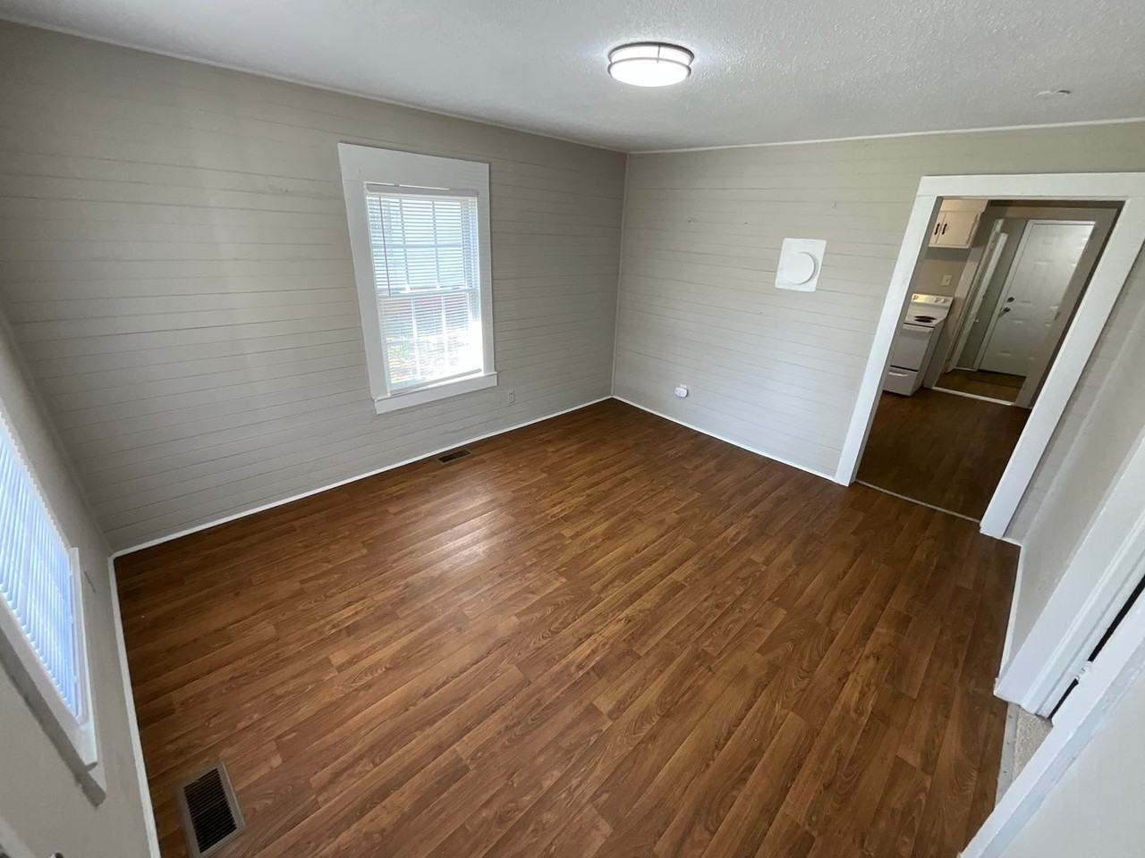 3115 Utah Pl - Photo 3 of 13