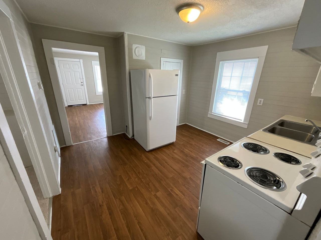 3115 Utah Pl - Photo 7 of 13