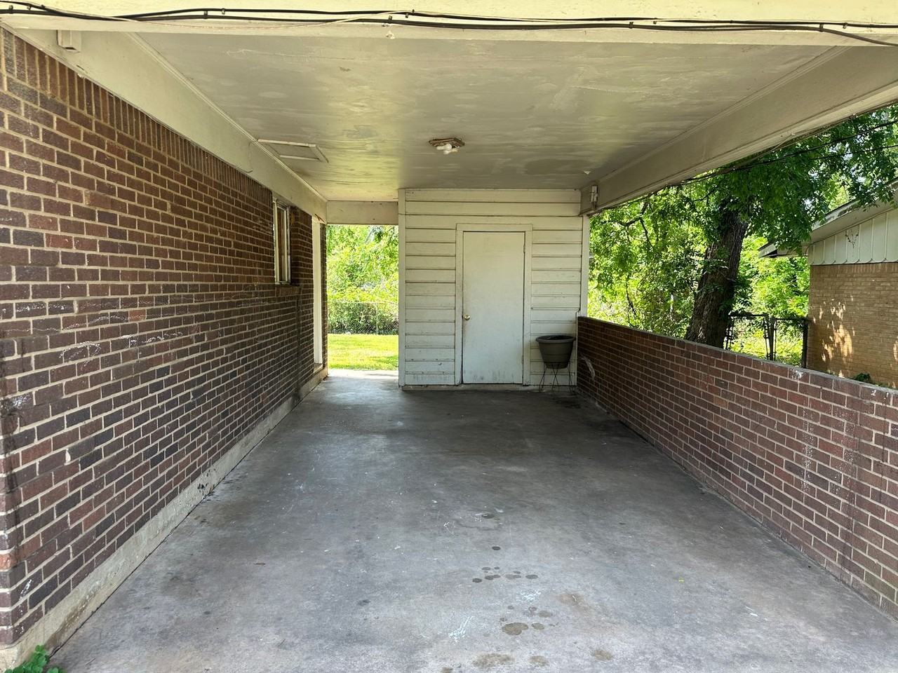 2332 Caldwell Blvd - Photo 3 of 24