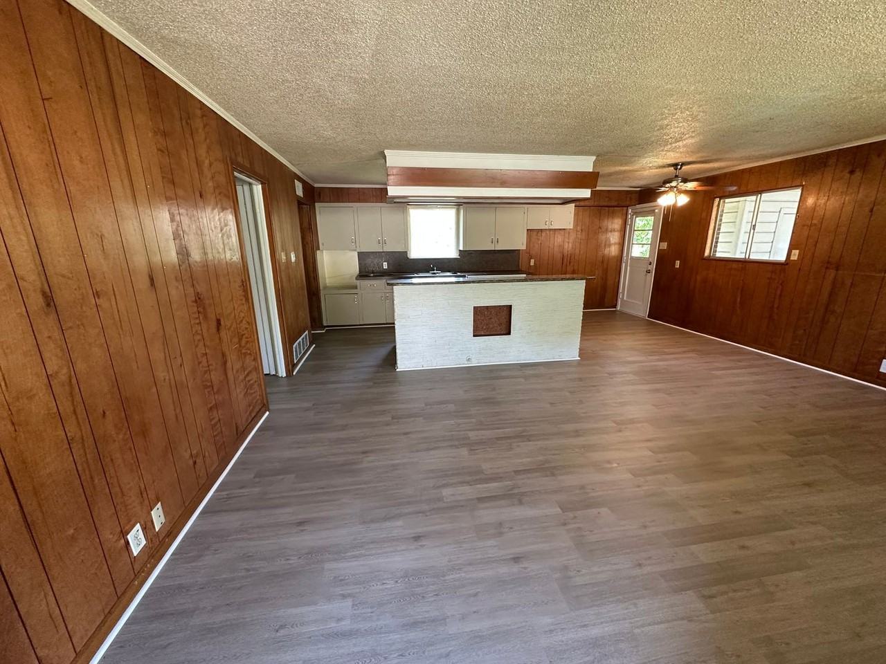 2332 Caldwell Blvd - Photo 4 of 24