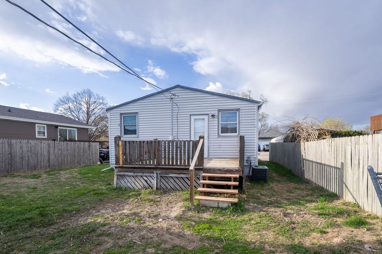 4105 Avenue C - Photo 5 of 15