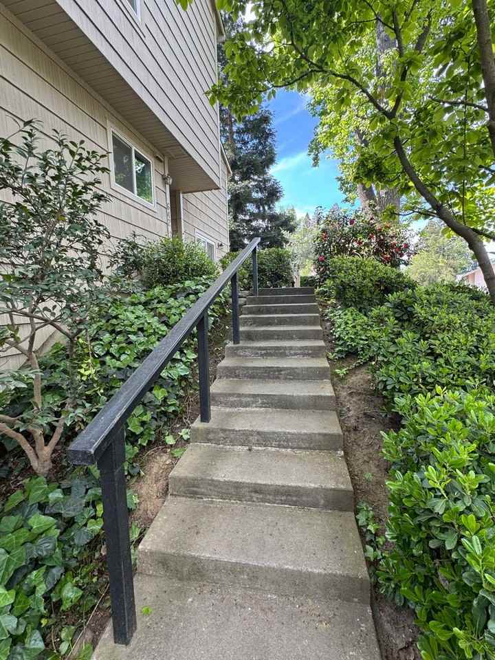 642 Commons Dr - Photo 3 of 49