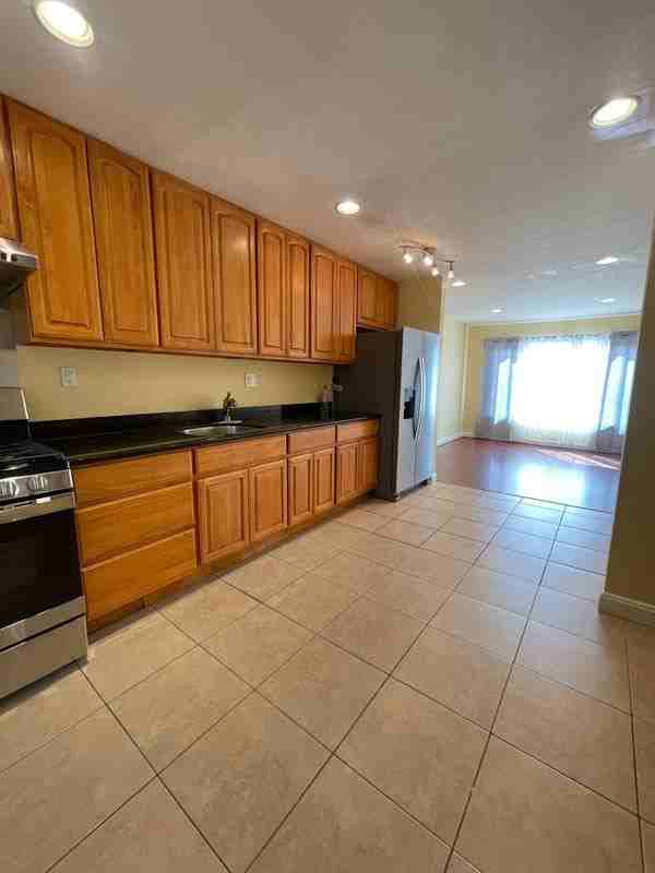 106 E Moltke St ##33 - Photo 2 of 11