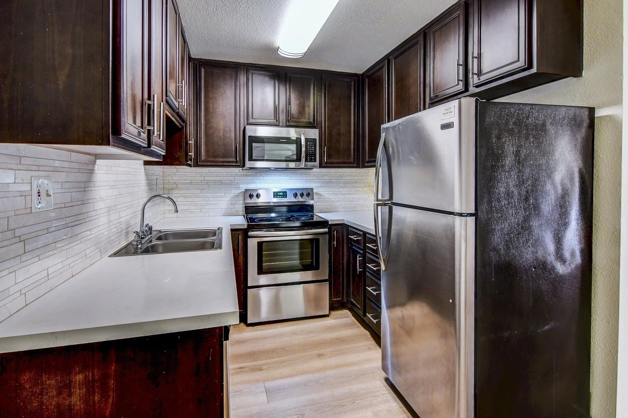 La Jolla Nobel - Photo 2 of 36