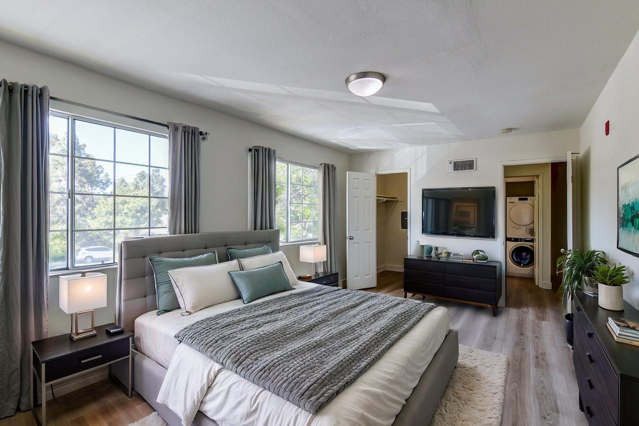 La Jolla Nobel - Photo 5 of 36