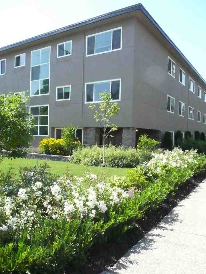 502 Ninth Street #102