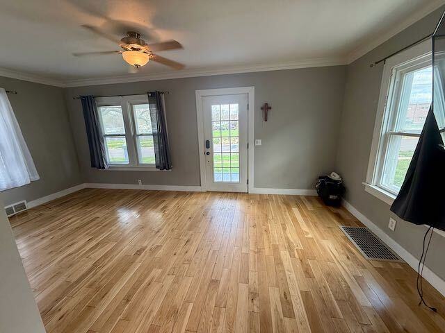 1214 E Samuel Ave - Photo 2 of 14