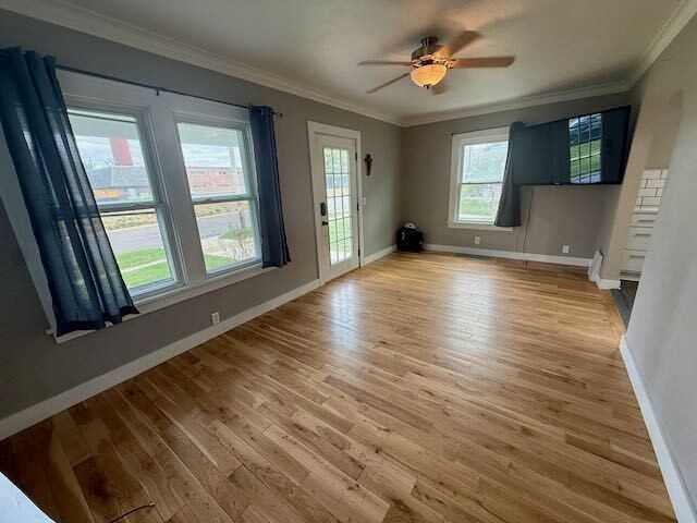 1214 E Samuel Ave - Photo 3 of 14