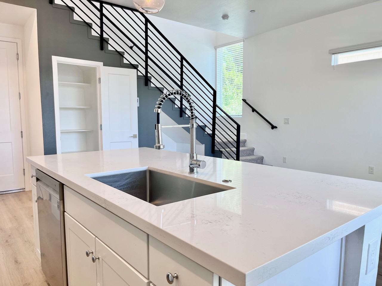 1247 E Colter St #11 - Photo 7 of 50