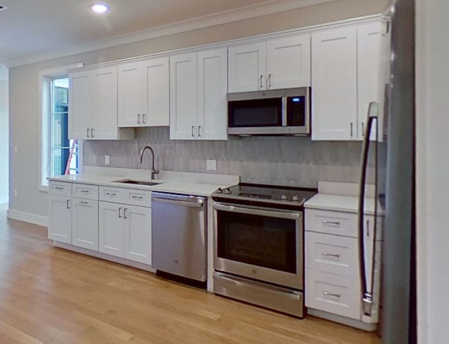 106 Warren St #7 - Photo 2 of 13