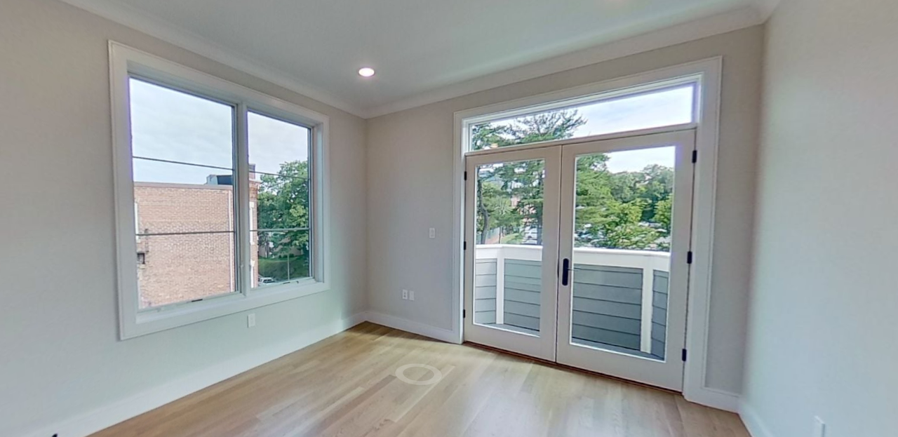 106 Warren St #7 - Photo 5 of 13