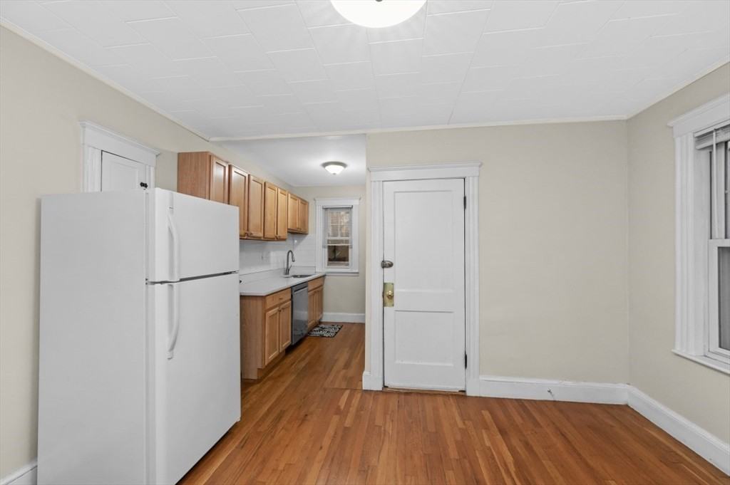 21 Everdean St #2 - Photo 2 of 16