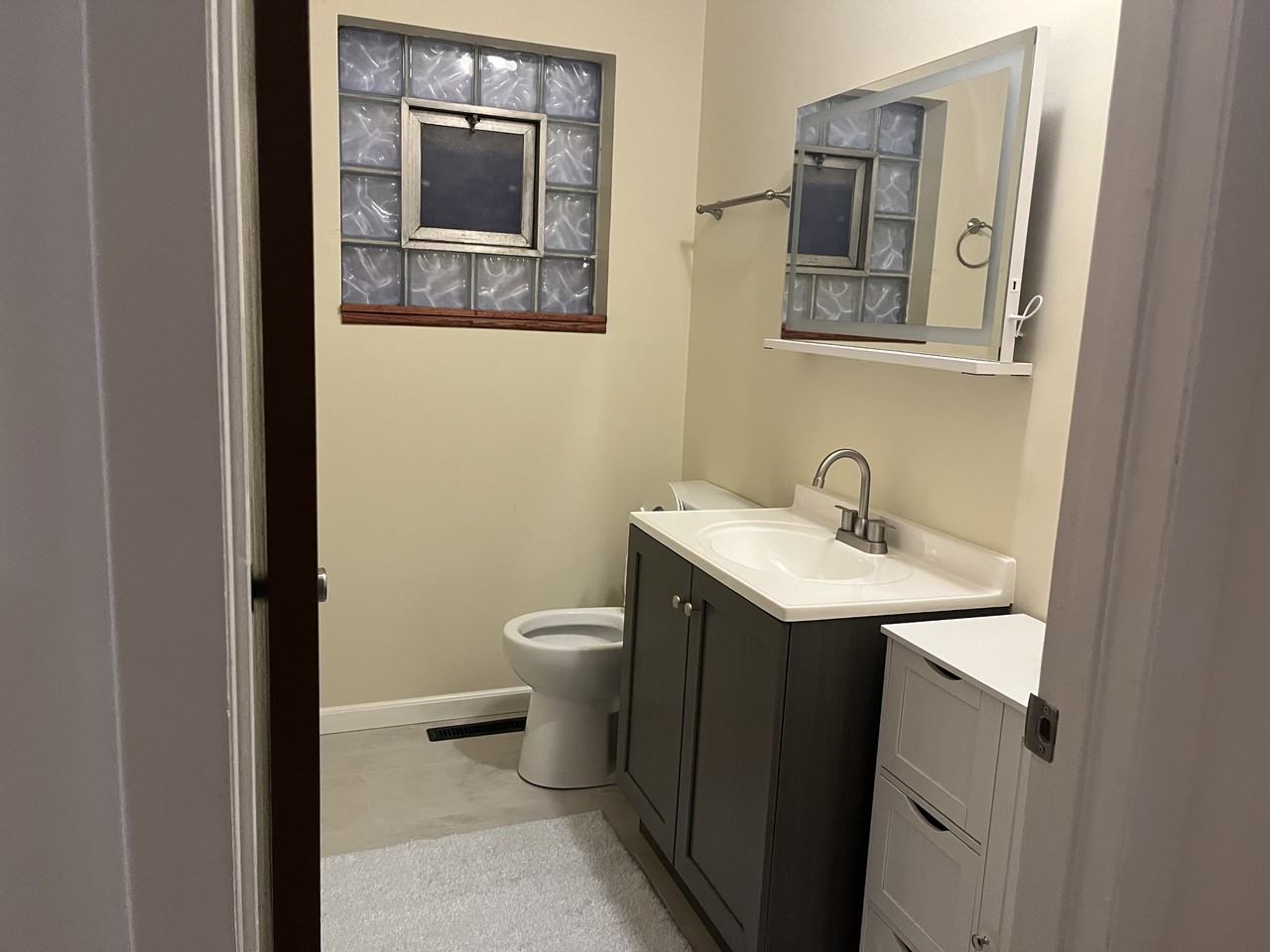403 Prairie Ave #1 - Photo 3 of 16
