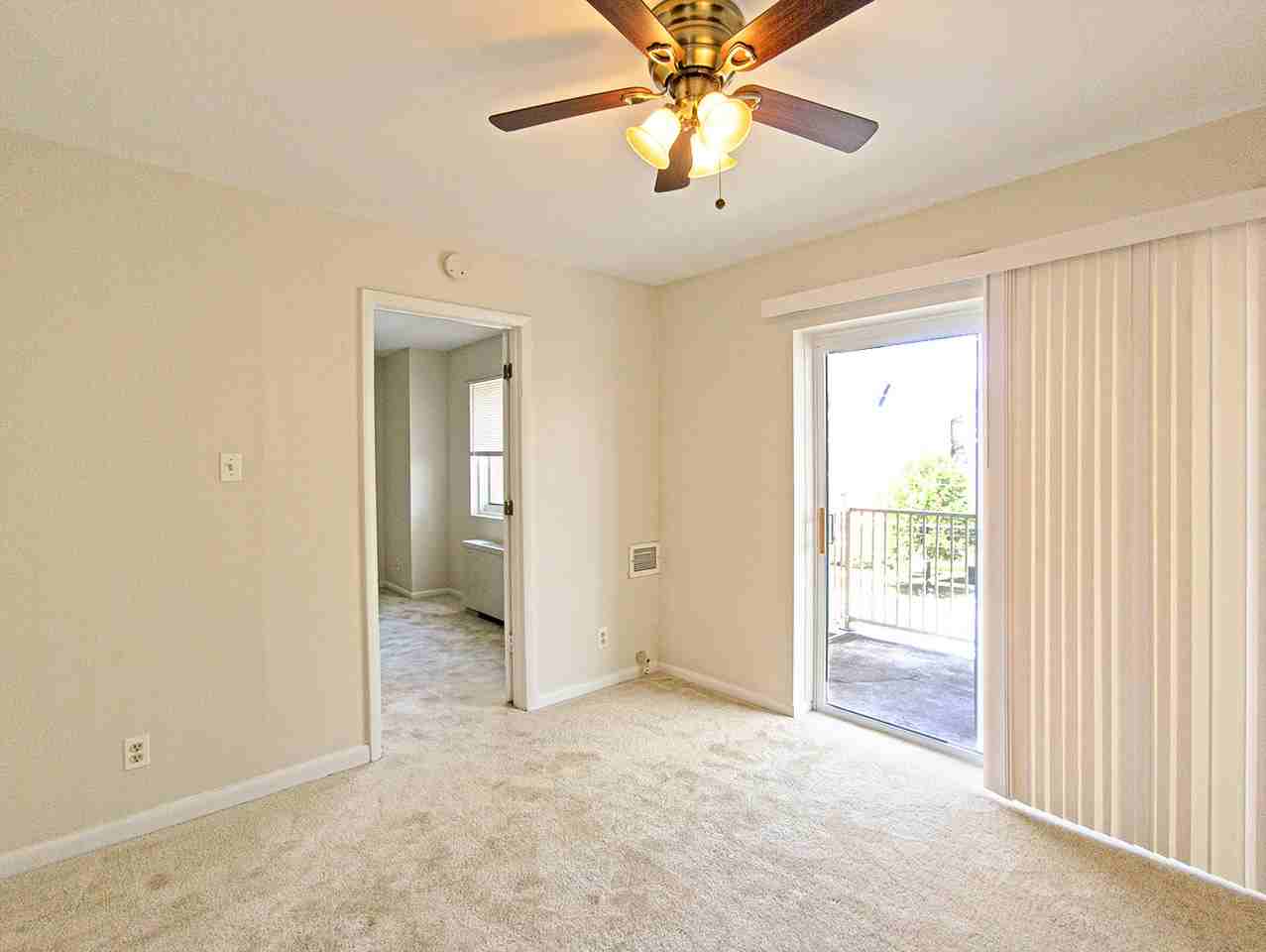 4313 Knox Rd #407 - Photo 3 of 15