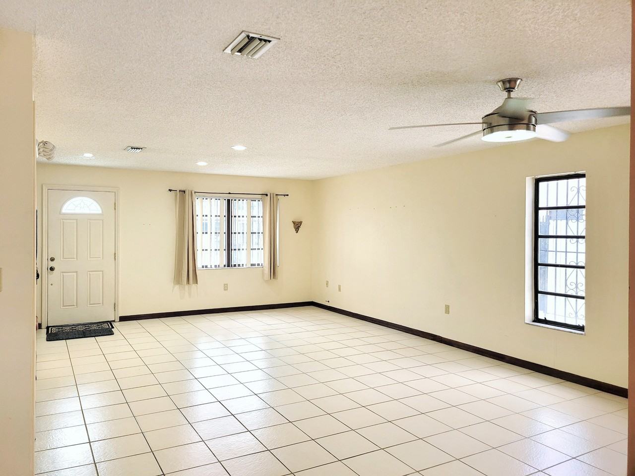 13523 Sw 62nd Ln #A - Photo 3 of 20