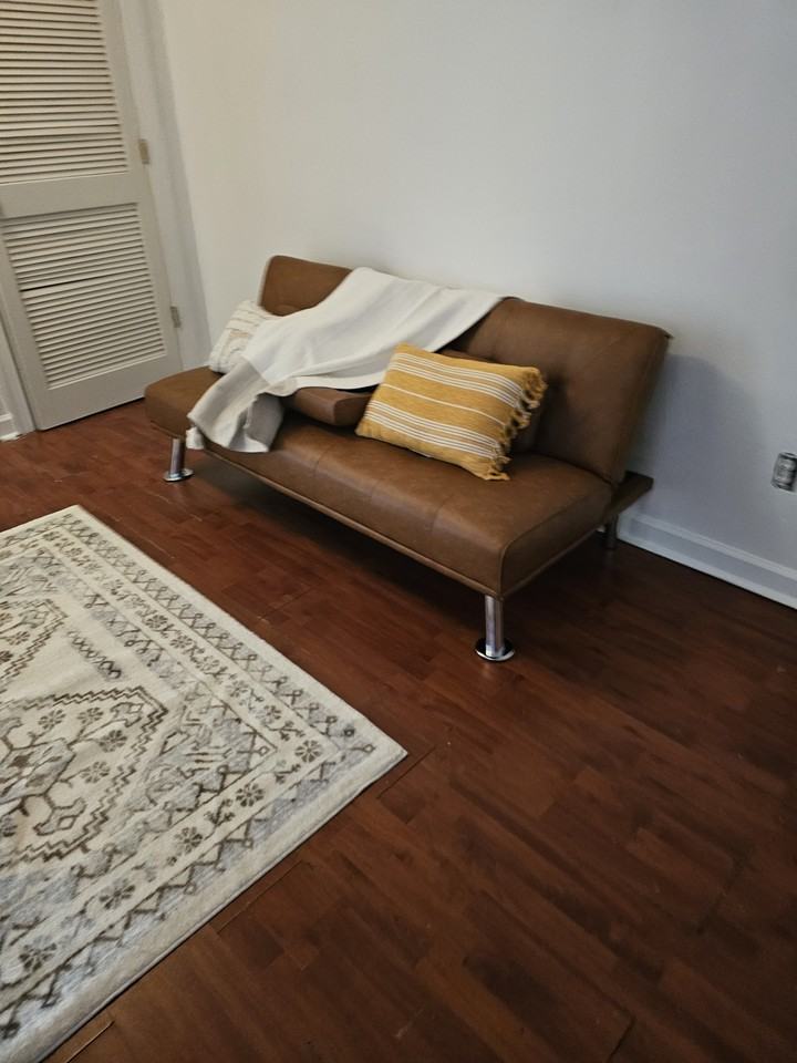 Barnaby St Se #1stROOM - Photo 3 of 9