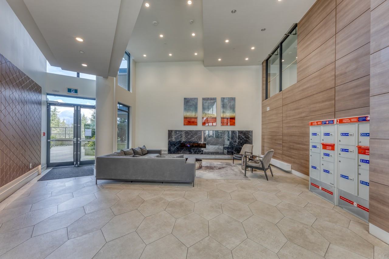 8850 University Cres #312 - Photo 3 of 40