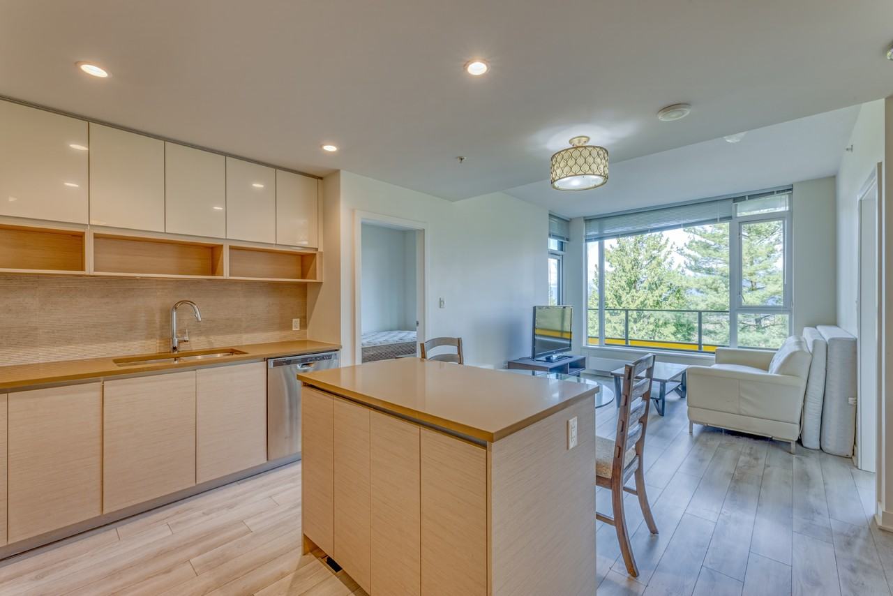 8850 University Cres #312 - Photo 7 of 40