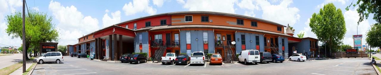 Gia IV @ Bellaire - Photo 5 of 36