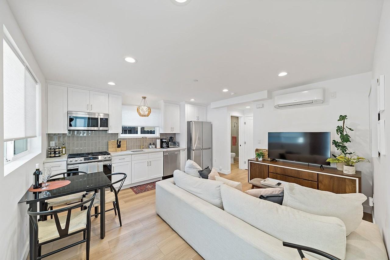 Toland Way ADU - Photo 3 of 10