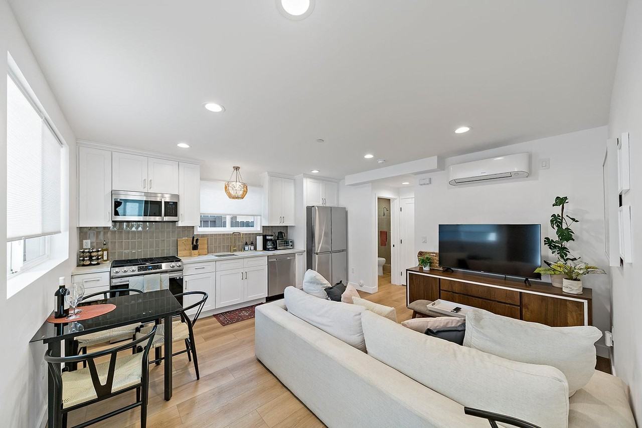 Toland Way ADU - Photo 5 of 10