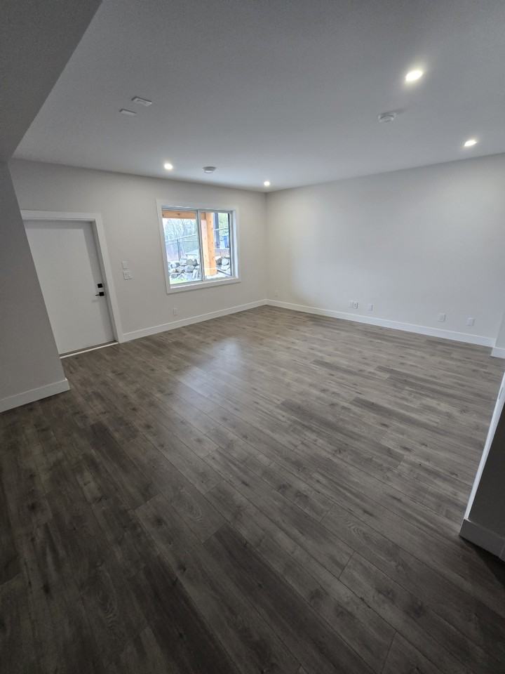 51193 Charlotte Pl #1 - Photo 3 of 8