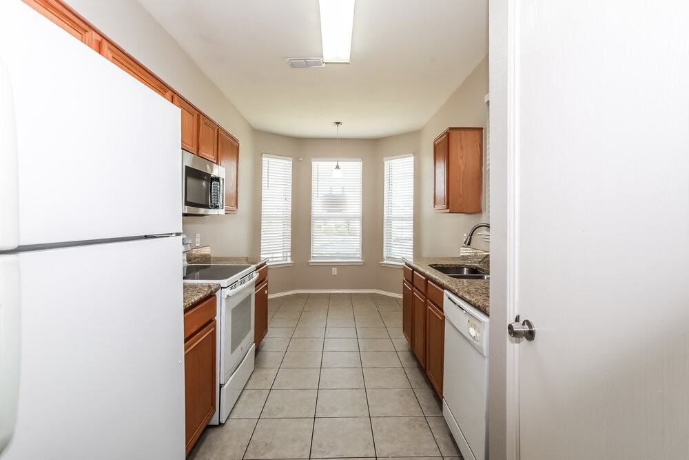 13332 Dove Ranch Rd - Photo 5 of 16