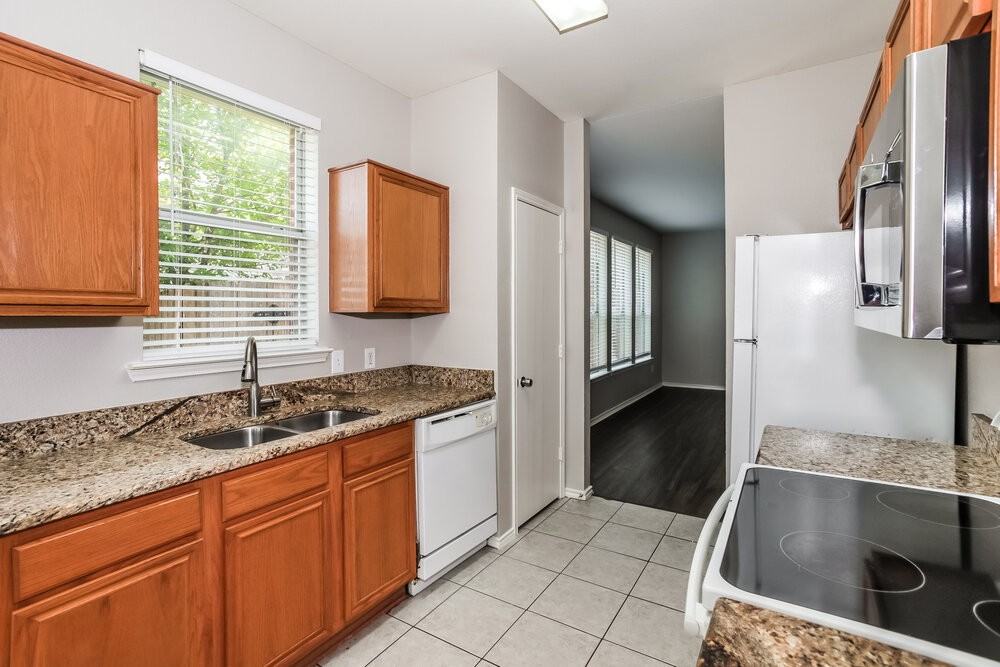 13332 Dove Ranch Rd - Photo 6 of 16