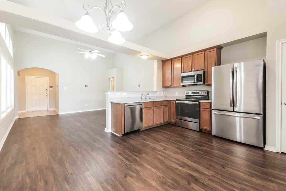 8912 Wild Rose Ln - Photo 7 of 16